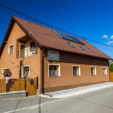Vila Eross Kulcsoshaz Lăzarea Exteriér fotografie
