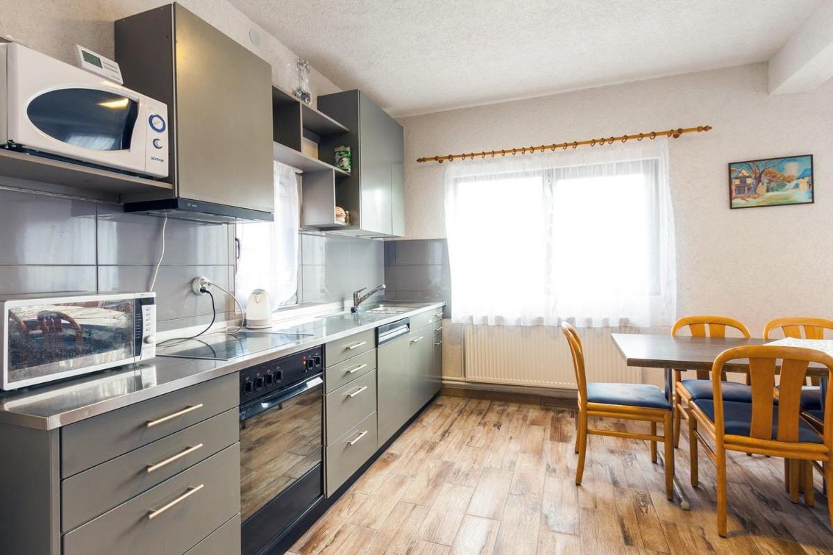 Vila Eross Kulcsoshaz Lăzarea Exteriér fotografie