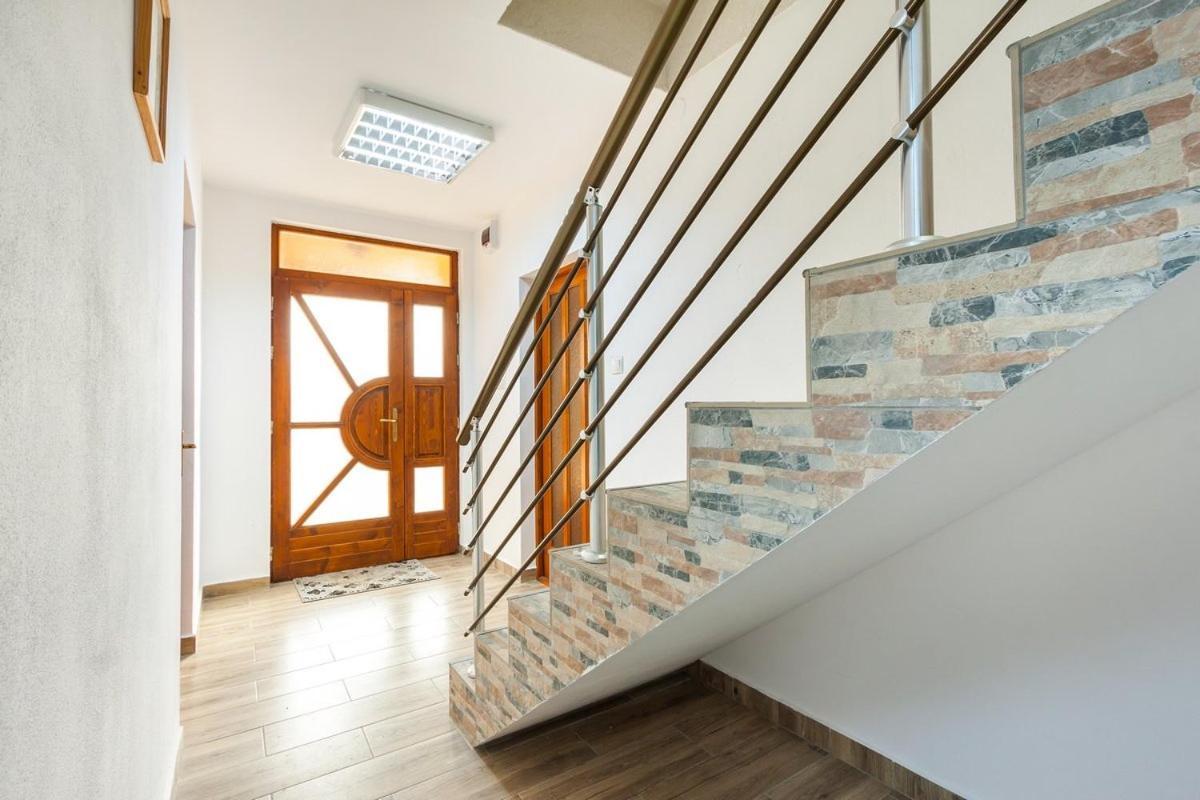 Vila Eross Kulcsoshaz Lăzarea Exteriér fotografie