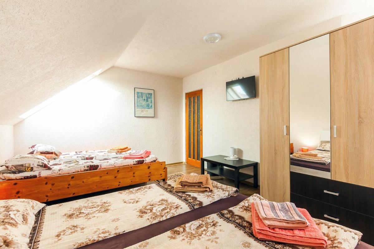 Vila Eross Kulcsoshaz Lăzarea Exteriér fotografie