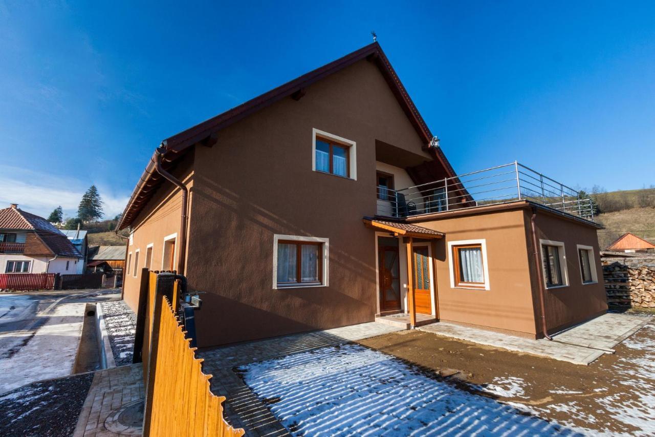 Vila Eross Kulcsoshaz Lăzarea Exteriér fotografie