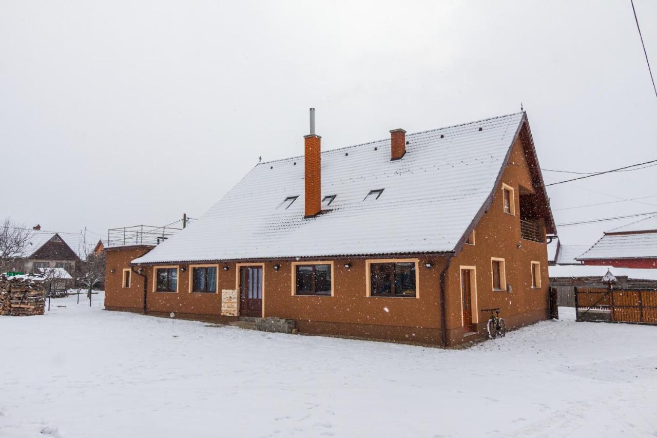Vila Eross Kulcsoshaz Lăzarea Exteriér fotografie