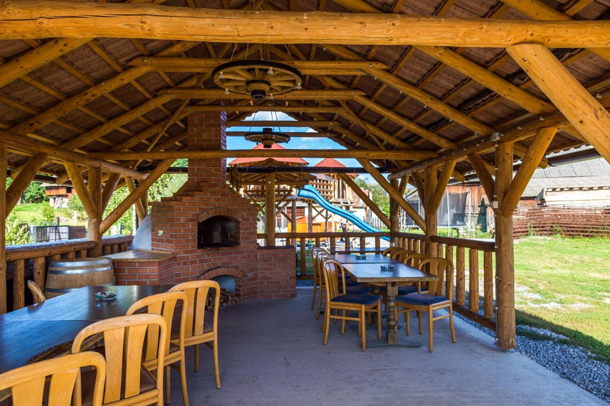 Vila Eross Kulcsoshaz Lăzarea Exteriér fotografie