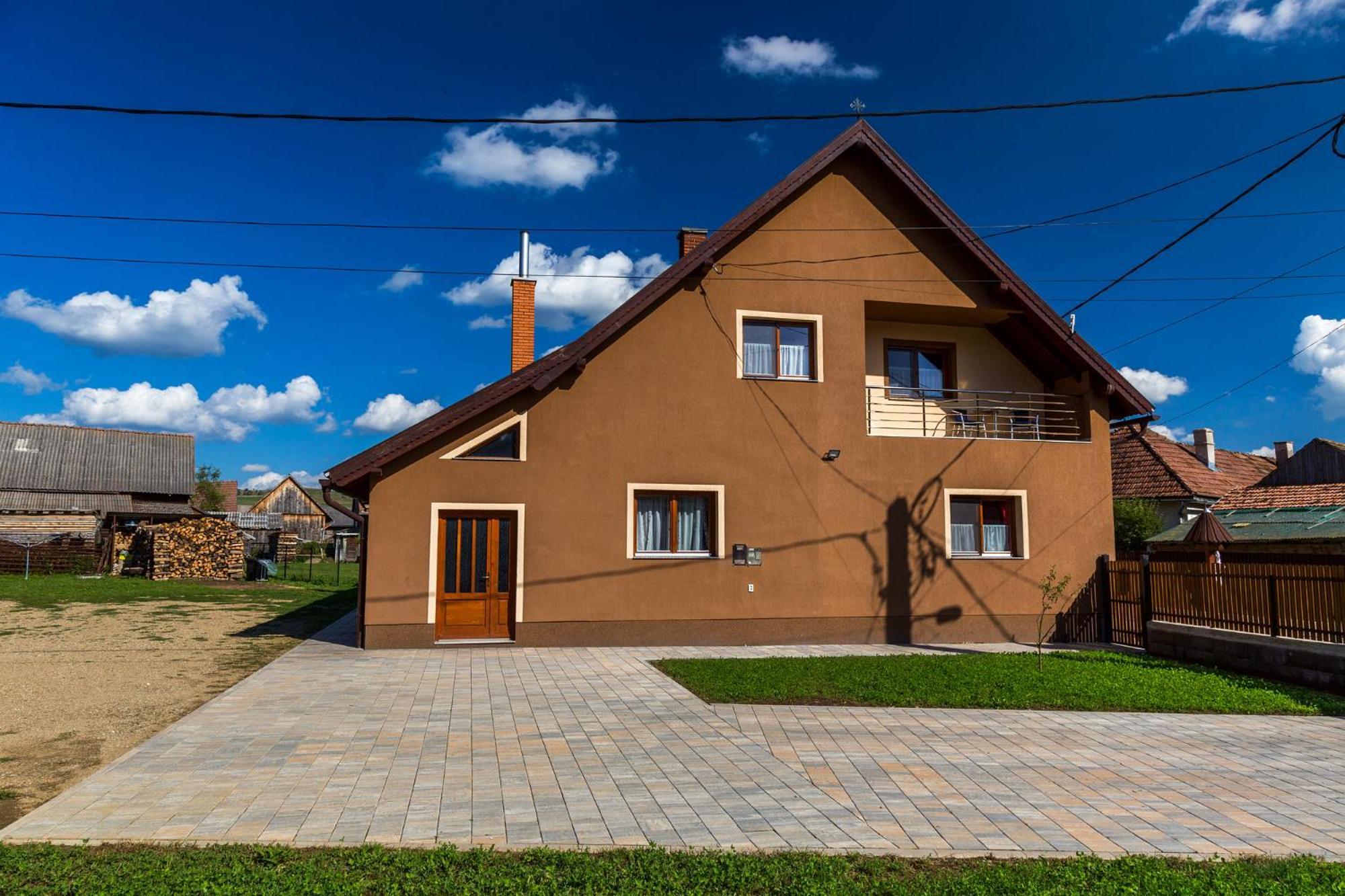 Vila Eross Kulcsoshaz Lăzarea Exteriér fotografie