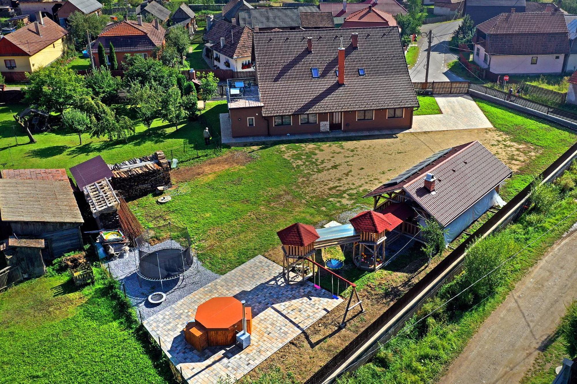 Vila Eross Kulcsoshaz Lăzarea Exteriér fotografie