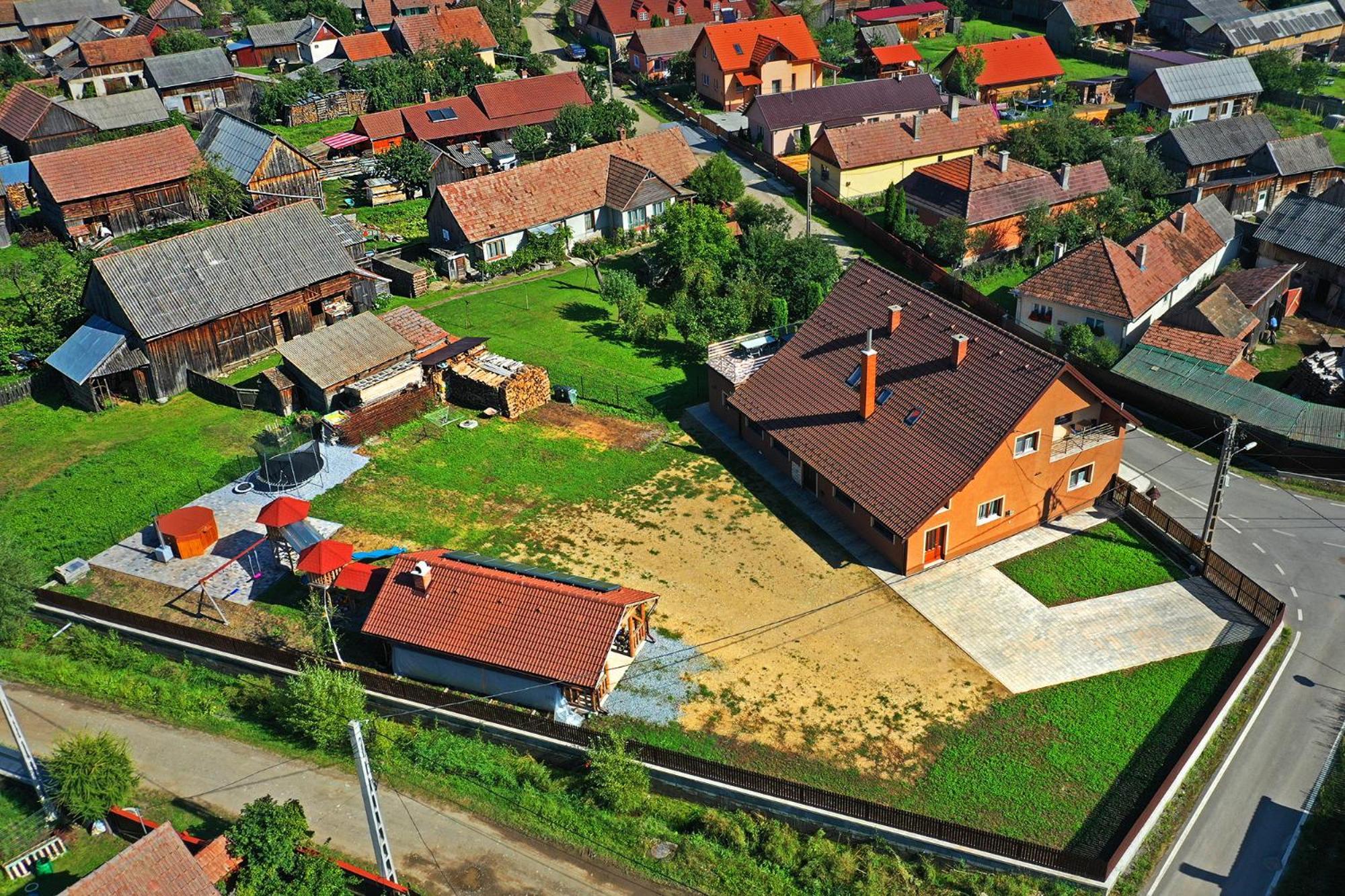 Vila Eross Kulcsoshaz Lăzarea Exteriér fotografie